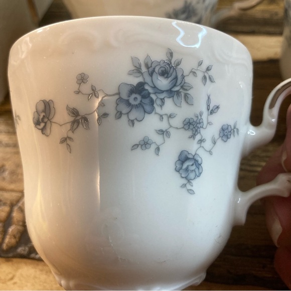 🎉🎉HP🎉🎉 Johann Haviland set of 4 Blue Garland coffee cups - Picture 7 of 11